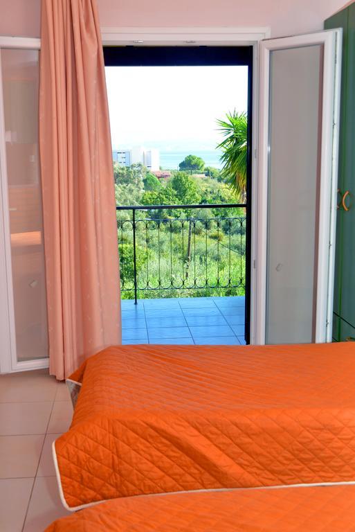 Krystallia Apartments Dassia (Corfu) Exterior foto