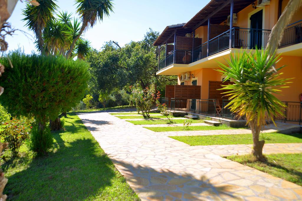 Krystallia Apartments Dassia (Corfu) Exterior foto